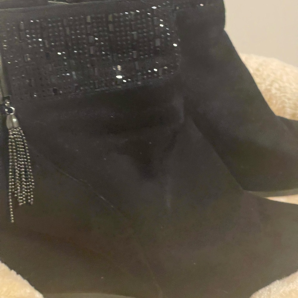 Elegant Black Ankle Boots with Beaded Detail